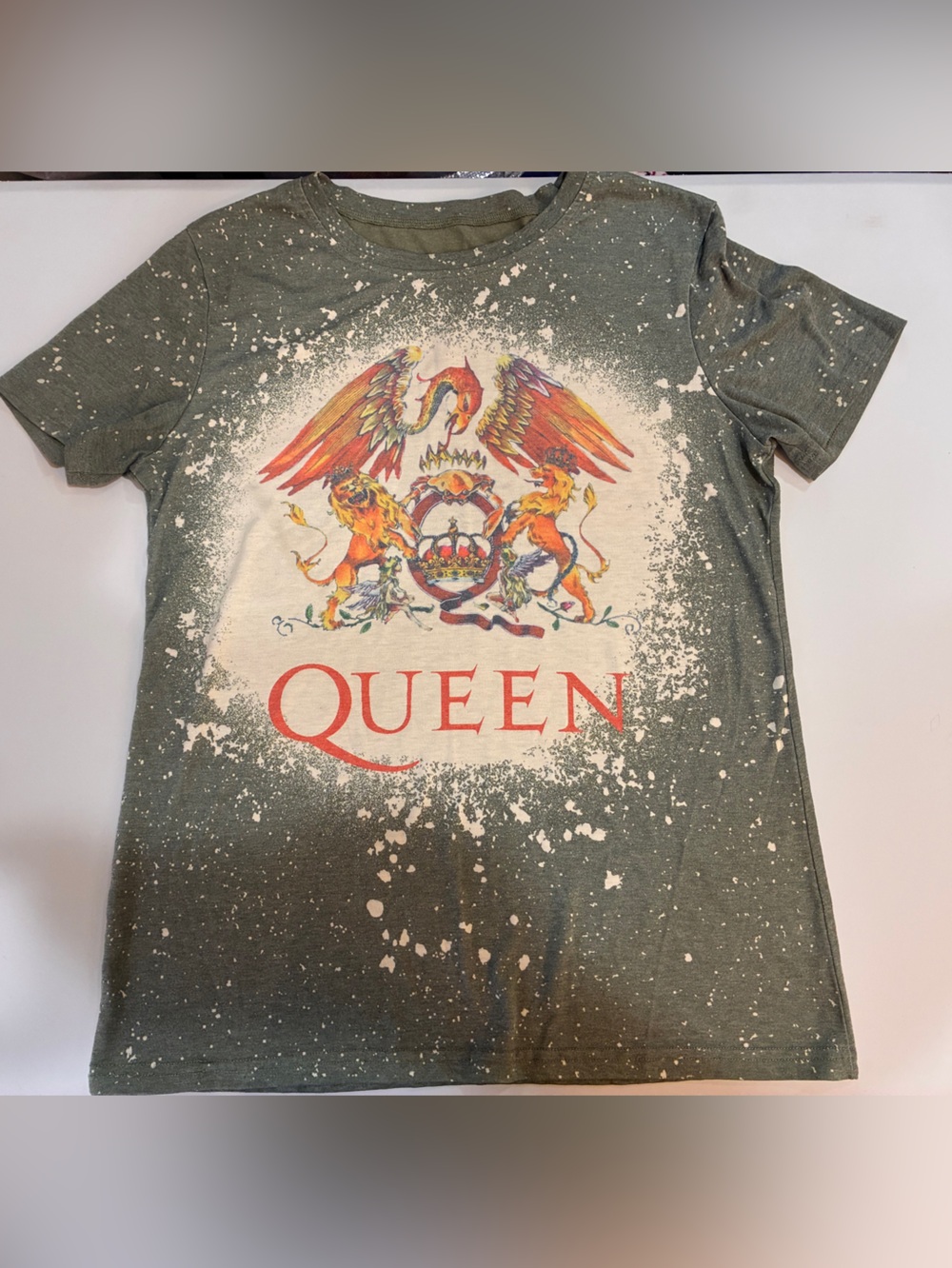 Queen‎ Graphic Tee - Olive Green